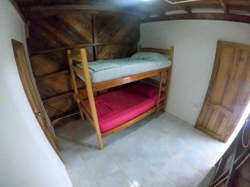 Albergue Iguana Beach House