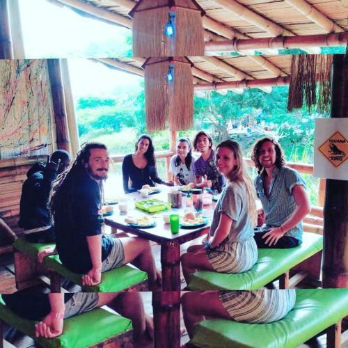 Albergue Iguana Beach House
