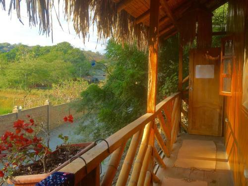 Albergue Iguana Beach House