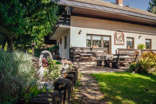 Apartma Borovc