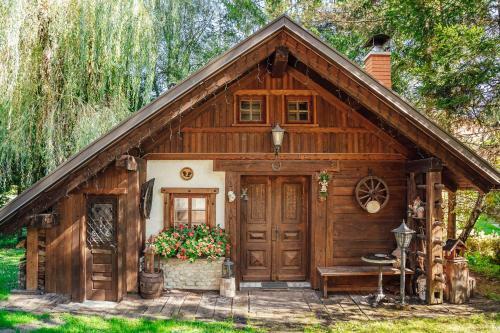 Apartma Borovc