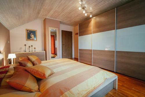 Apartma Borovc