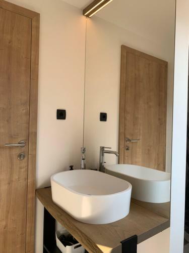 18home Apartments, Mojstrana