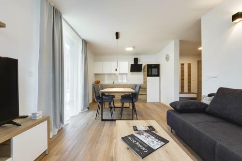 Chic Apartments With Balcony And Spa In Mojstrana