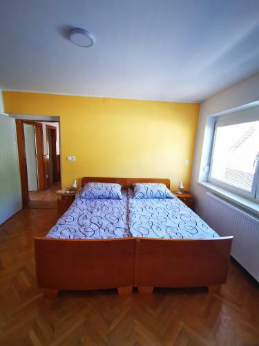 Apartmaji Tom?i?