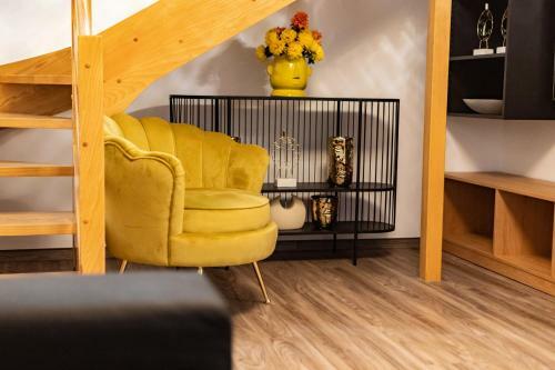 Bella Mura Golden Apartment