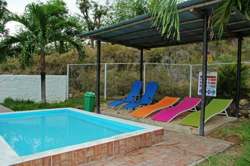 Girardot Caba�as - Balc�n De Guabinal