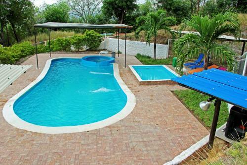 Girardot Caba�as - Balc�n De Guabinal