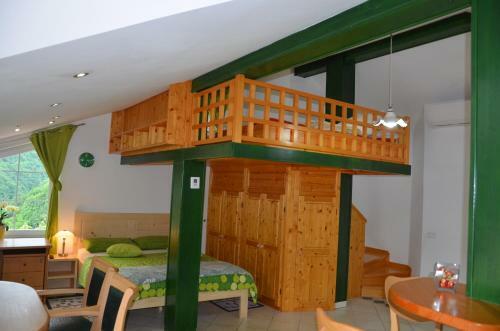 Hostal Apartments Reida