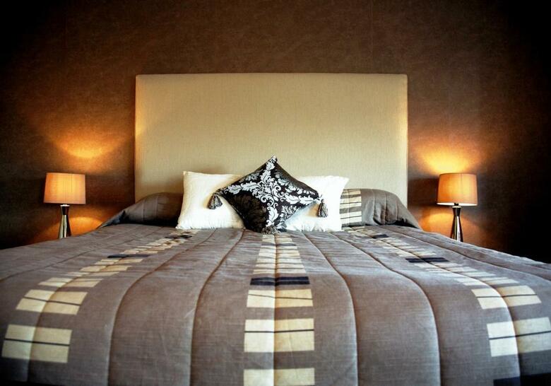 The Tontine Hotel