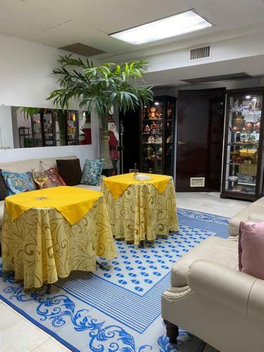 Hostal Casa Bolonia