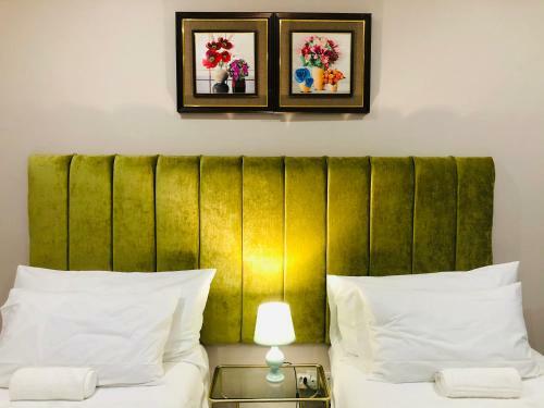 Hostal Lekuka Guesthouse