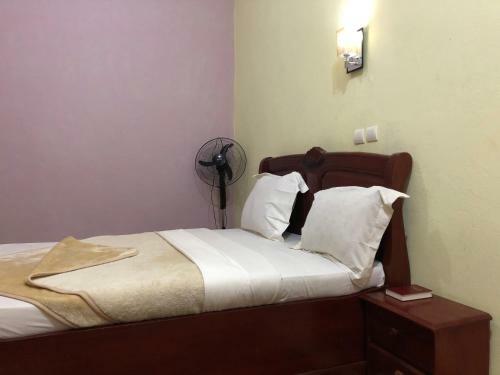 Bed & Breakfast Wallstreet Hotel Bandjoun