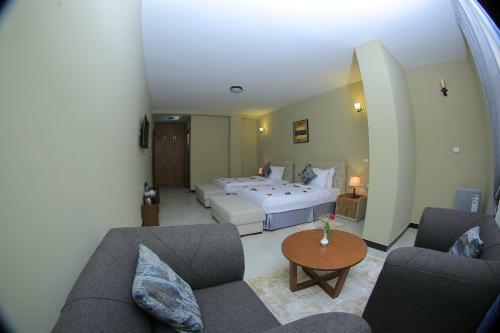 Daisy Hotel