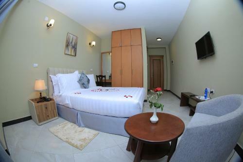 Daisy Hotel