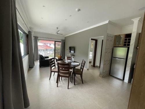 B Holiday Apartments