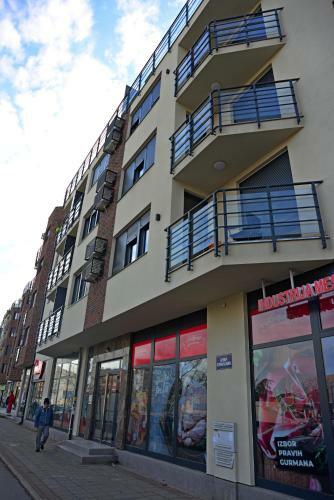 Relax Studio Apartman Novi Sad, Telep