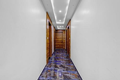 Collection O 84057 Hotel Grand