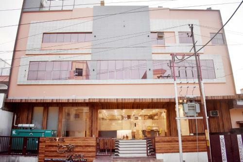 Hotel Uma Palace