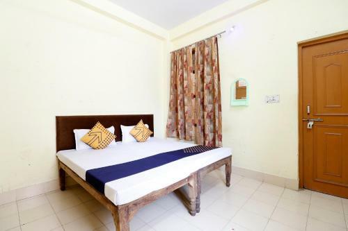 Hotel Spot On 82139 Royal Guest House