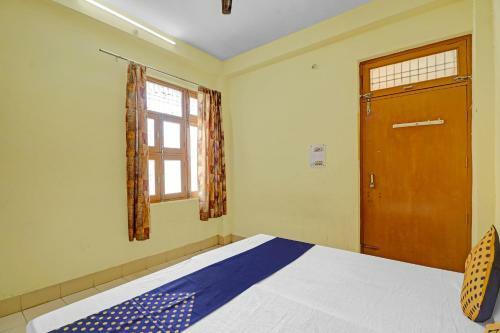 Hotel Spot On 82139 Royal Guest House