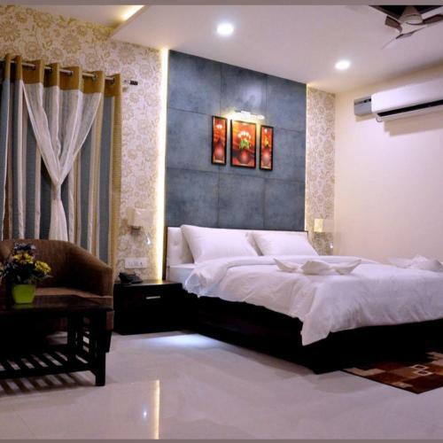Hotel Bellevue , Gwalior