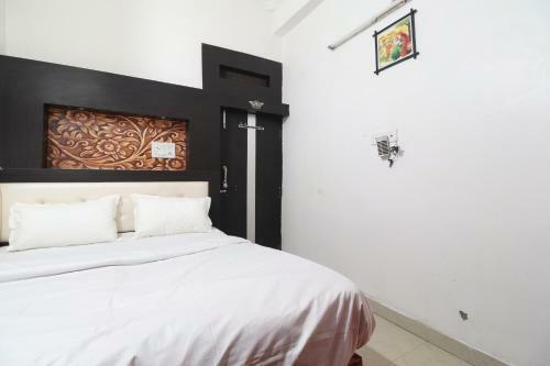 Oyo Flagship 86209 Hotel Manveer