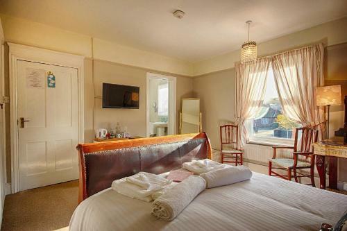 Bed & Breakfast Hooray Henrys