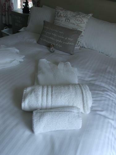 Bed & Breakfast Hooray Henrys