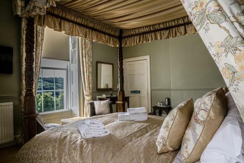 The Manor Hotel