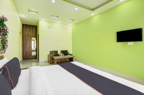 Hotel Collection O 85232 Green Farm Resort