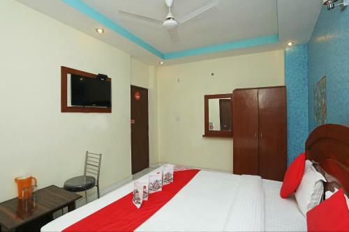 Oyo 24274 Hotel Neel Ganga