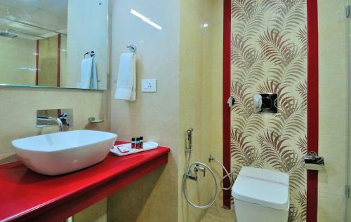 Hotel Crystal Ganga Heights - 1.5 Km From Har Ki Pauri