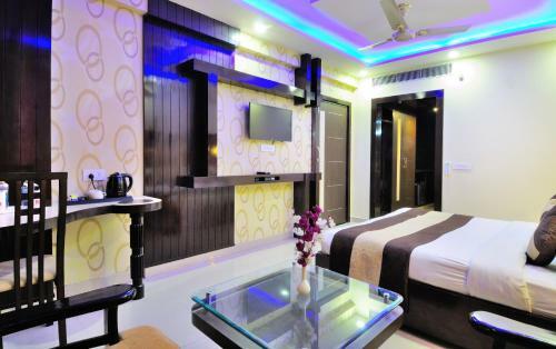 Hotel Crystal Ganga Heights - 1.5 Km From Har Ki Pauri