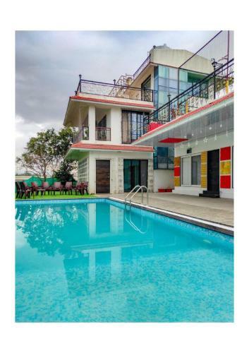 Villa Luxpour 6bhk