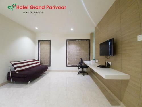 Hotel Grand Parivaar