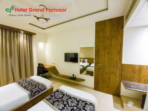 Hotel Grand Parivaar