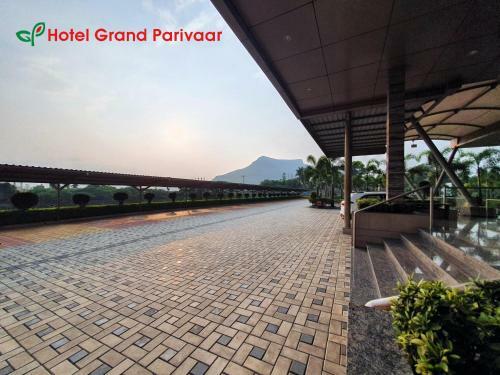 Hotel Grand Parivaar