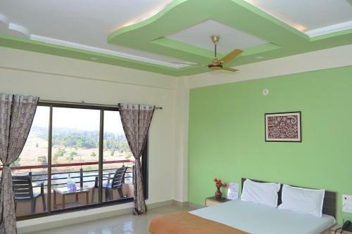 Hotel Ss Resort Near Jaysagar Lake