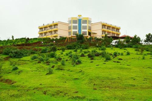 Hotel Ss Resort Near Jaysagar Lake