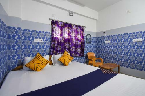 Oyo 8593 Hotel Supernova