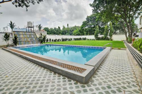Capital O 82005 Hotel Shree Villa