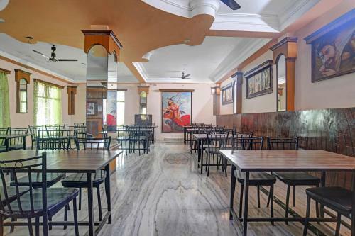 Capital O 82005 Hotel Shree Villa