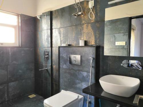 Shrivardhan Homestay