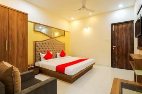 Hotel Giri Shankara