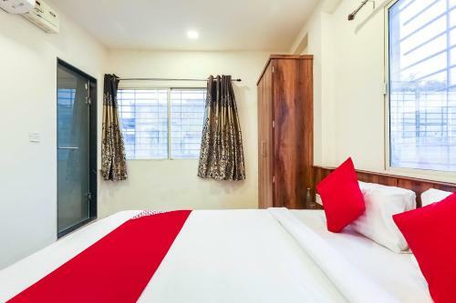 Oyo Flagship 48276 Hotel Agrawal Malwa Mill Rd