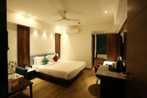 Hotel Alba Premier, Indore