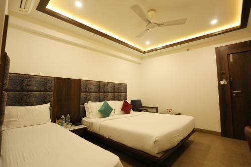 Hotel Alba Premier, Indore