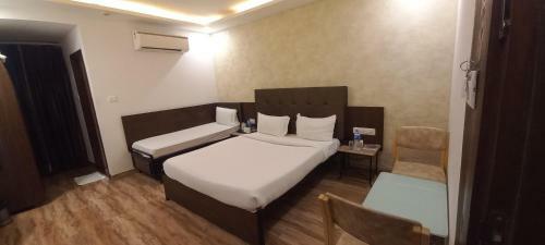 Hotel Alba Premier, Indore
