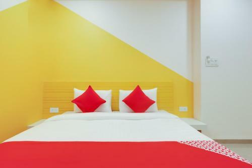 Collection O 60423 Hotel Sr